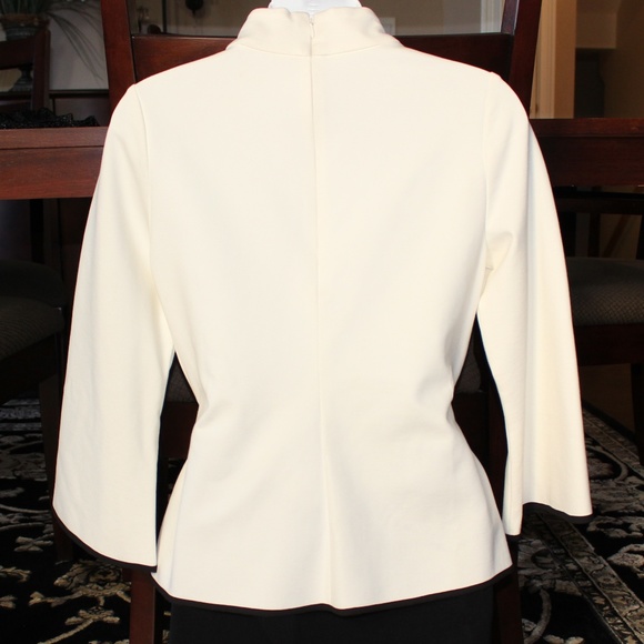 Like New Vince Camuto Bell Sleeve, Ivory/Black Mock Neck, Petite S - Picture 5 of 7